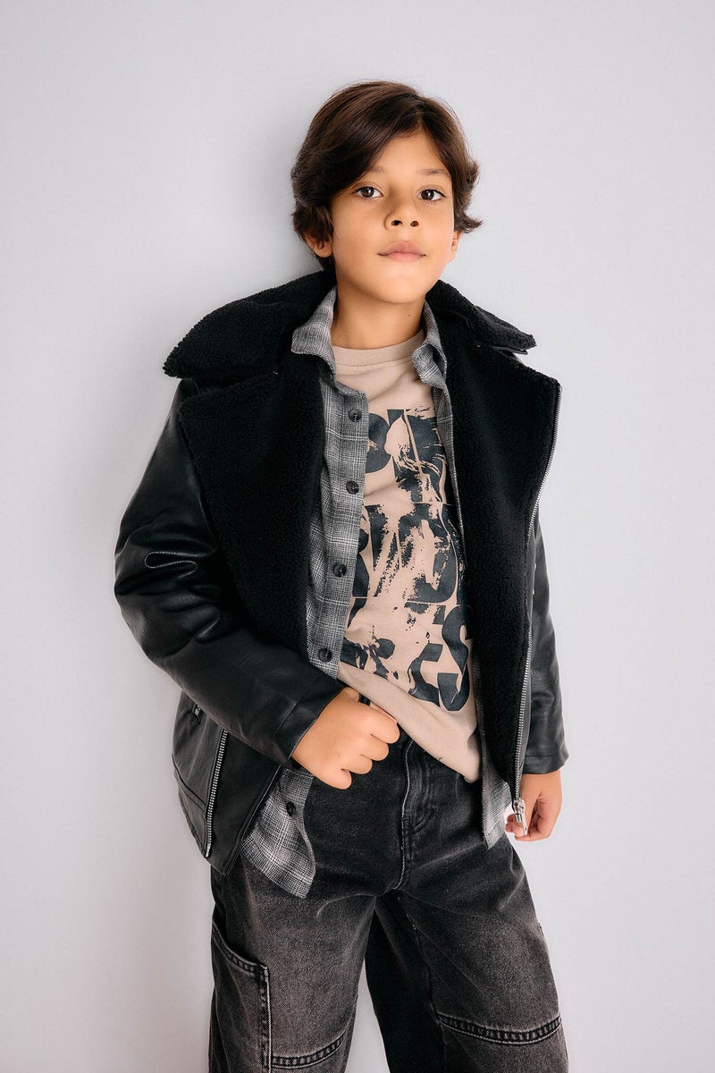 ديفاكتو جاكيت جلد صناعي اولادي وتر بروف ببطانة فروية - Image 1